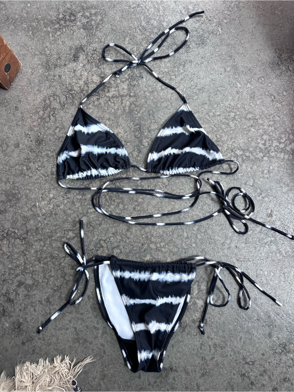 Black & White Tie-Dye String Bikini